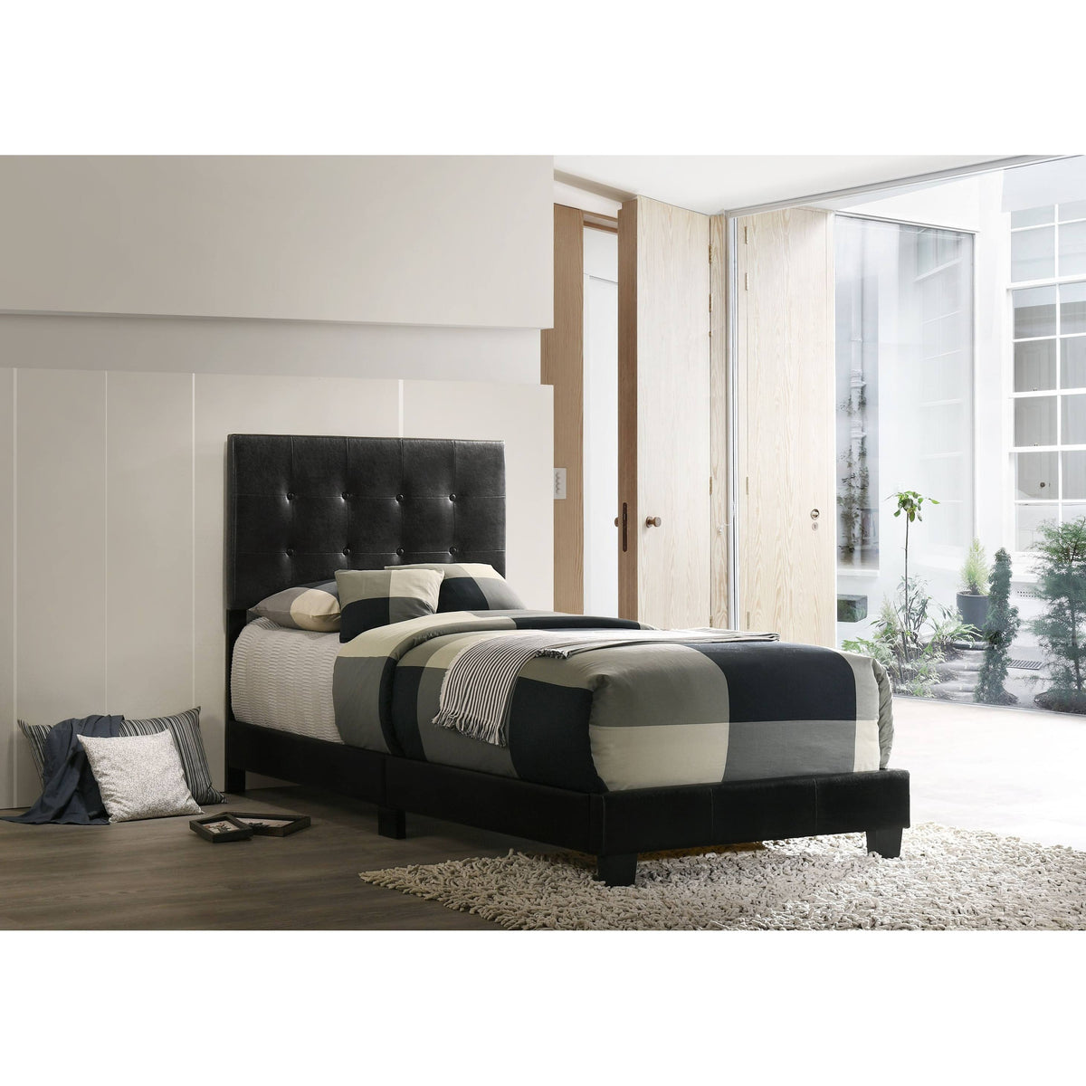 Black Faux Leather Twin Bed R3366