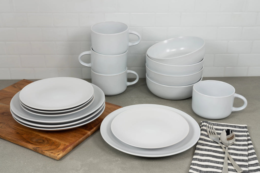 16 Pieces White Coupe Dinnerware Set V89038