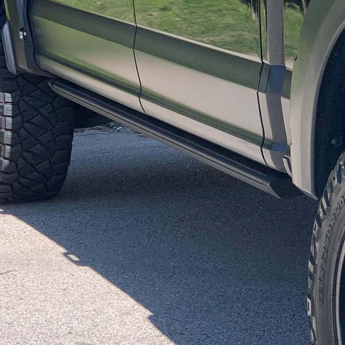 Power Retractable Running Boards R581204