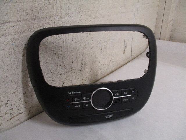 Pre-Owned Kia Soul Automatic Climate AC Heater Temperature Control OEM L784