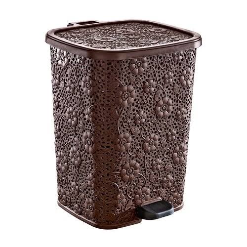Step-On Trash Can 27 Qt. Beige and Brown S8418
