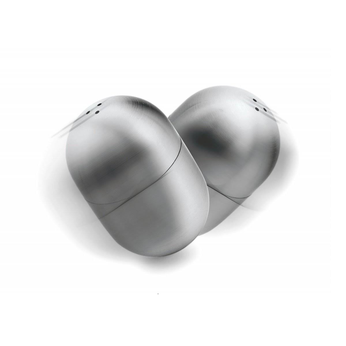 Salt and Pepper Shaker Set M412