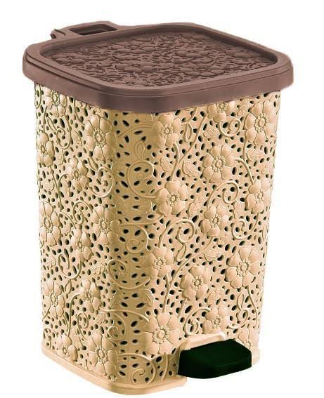 Step-On Trash Can 27 Qt. Beige and Brown S8418