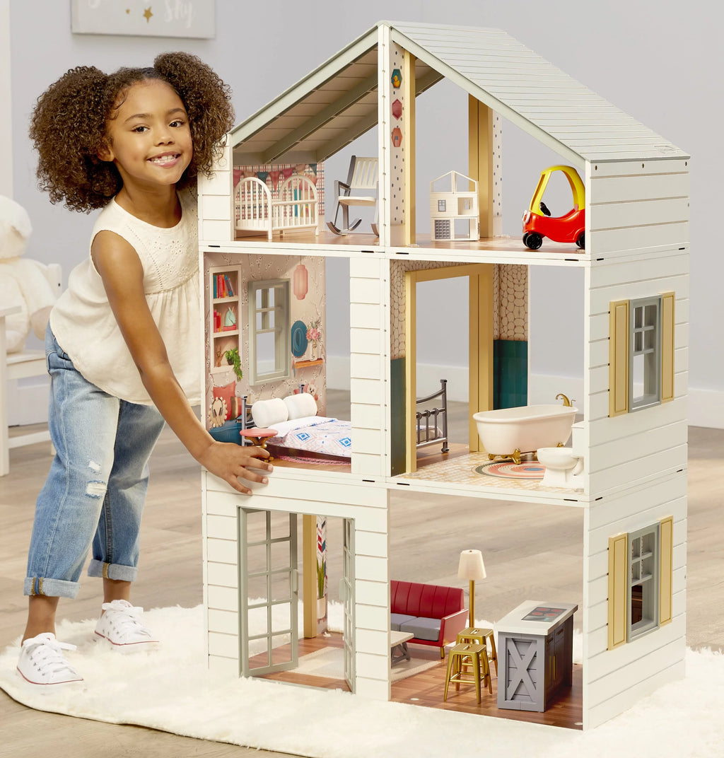 Real Wood Dollhouse with 14 Accessories Y868