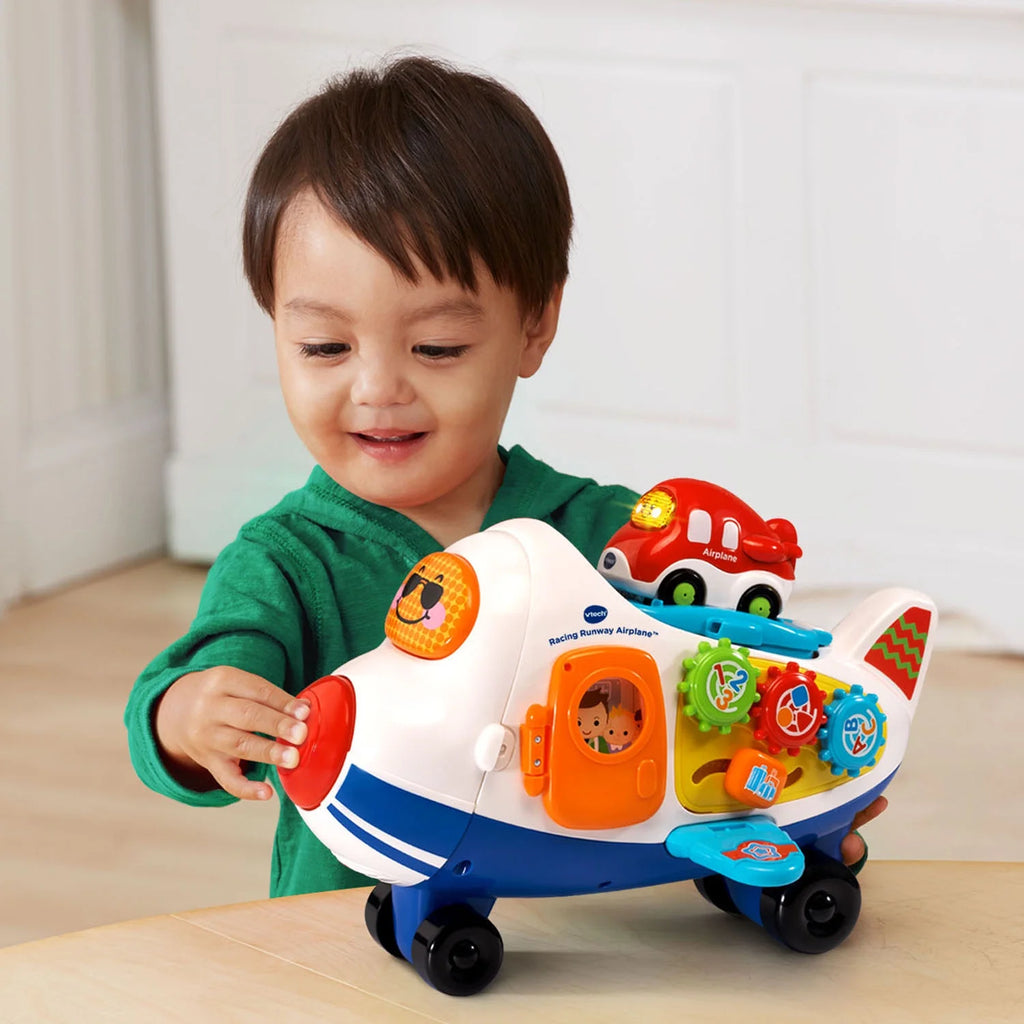 Go! Go! Smart Wheels Racing Runway Airplane with Toy Vehicle G644767