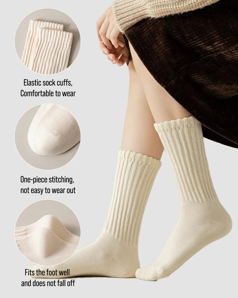 Women’s Slouchy Crew Socks U492