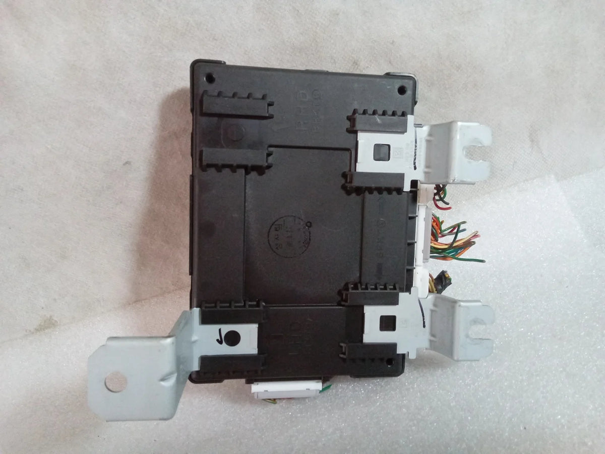 Pre-Owned Hyundai Santa Fe BCM Body Control and Receiver C4376