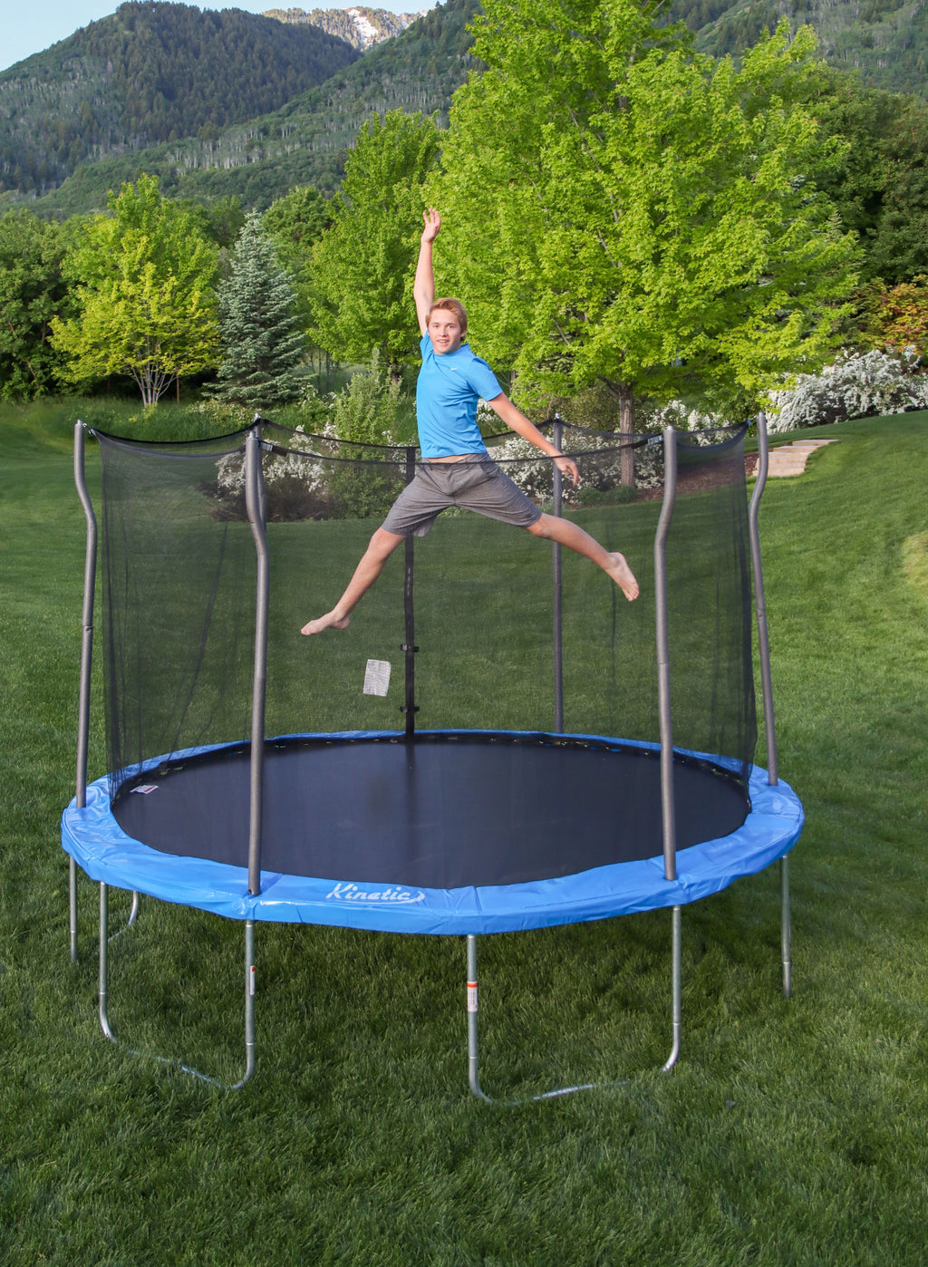 12' Round Trampoline with Safety Enclosure C788878