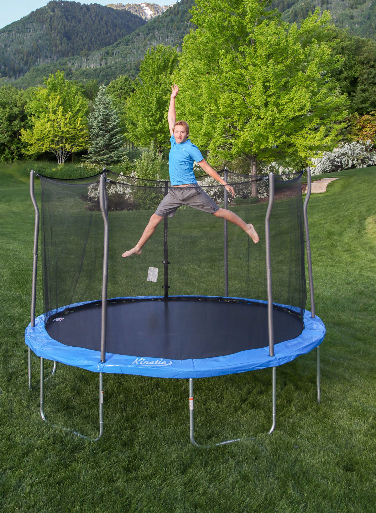 12' Round Trampoline with Safety Enclosure C788878